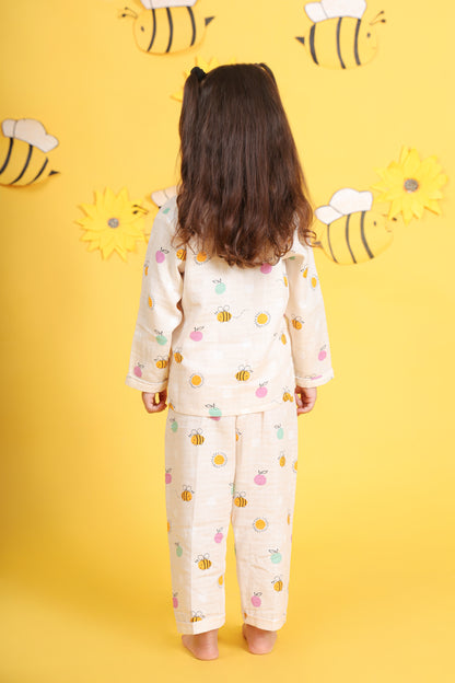 BUMBLE BEE PRINT NIGHT SUIT